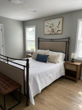 Birdie Mae - 2 bedroom House in DT Hamilton